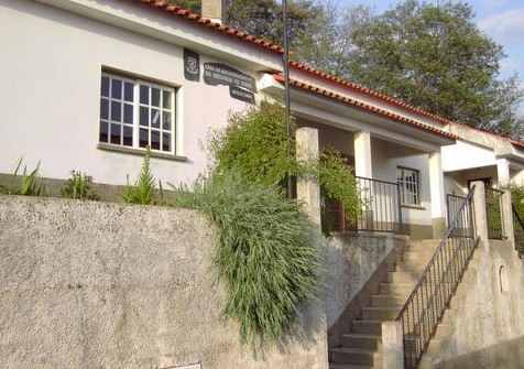 Liga, vista frontal